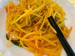 -金杨拉面王小吃面馆·牛三宝面·红烧牛肉粉