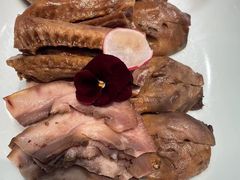 -鸽子侯·家宴·平价海鲜(市图书馆店)