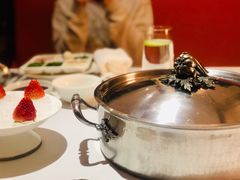 招牌松茸清汤底-洋房火锅(新天地店)