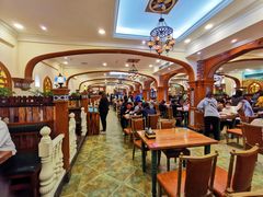 大堂-清真·玛丽亚新疆菜主题餐厅(浙江中路店)
