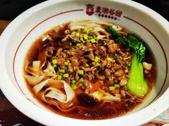 -呷佬·长沙手工米粉(金沙江路店)