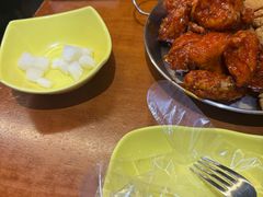 -BHC炸鸡(明洞总店)