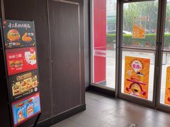 -麦当劳(湖光北街店)