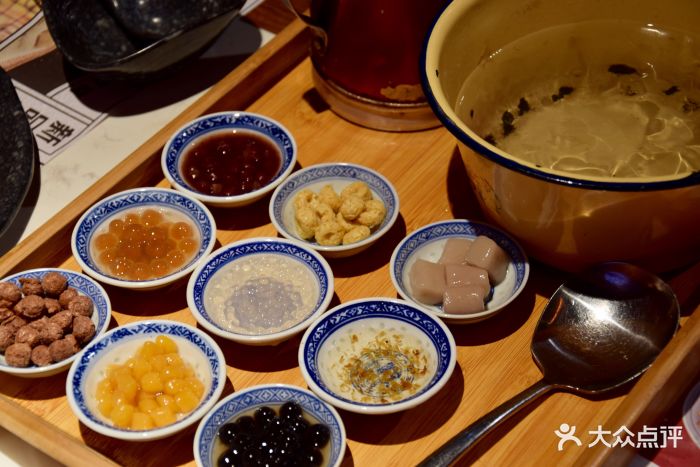 哥老官重庆美蛙鱼头(日月光店)创世纪冰粉图片