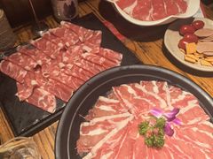 -老牌坊云南鱼豆花火锅(爱建店)