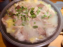 一锅暖味羊肉汤-蜜桃餐厅·伴山(绿宝广场店)