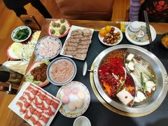 -沸炉重庆老火锅(军事博物馆店)