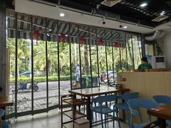 -老何家后安粉·糟粕醋海鲜火锅(三亚湾椰梦长廊店)