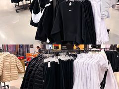 -王府井奥莱临潼小镇(临潼店)