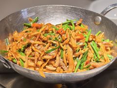 -小菜园新徽菜(镇江丹阳吾悦店)