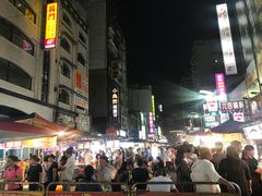 -六合夜市