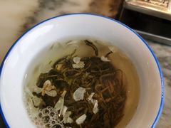 盖碗茶-月满大江火锅(总府路店)