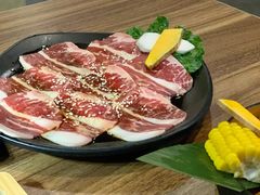 特选肥牛-山居屋炭火烧肉(厚街万达店)