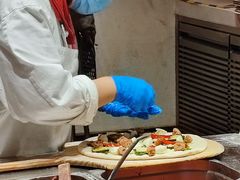 -城市大道红炉披萨烘焙坊