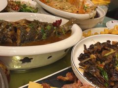 -吴记酱骨炖菜馆(康安路店)