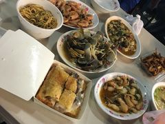 -六合夜市