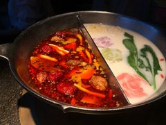 -湊湊火锅·茶憩(新中关购物中心店)