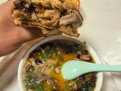 -洪峰浩老北京烧饼夹肉(角门路店)