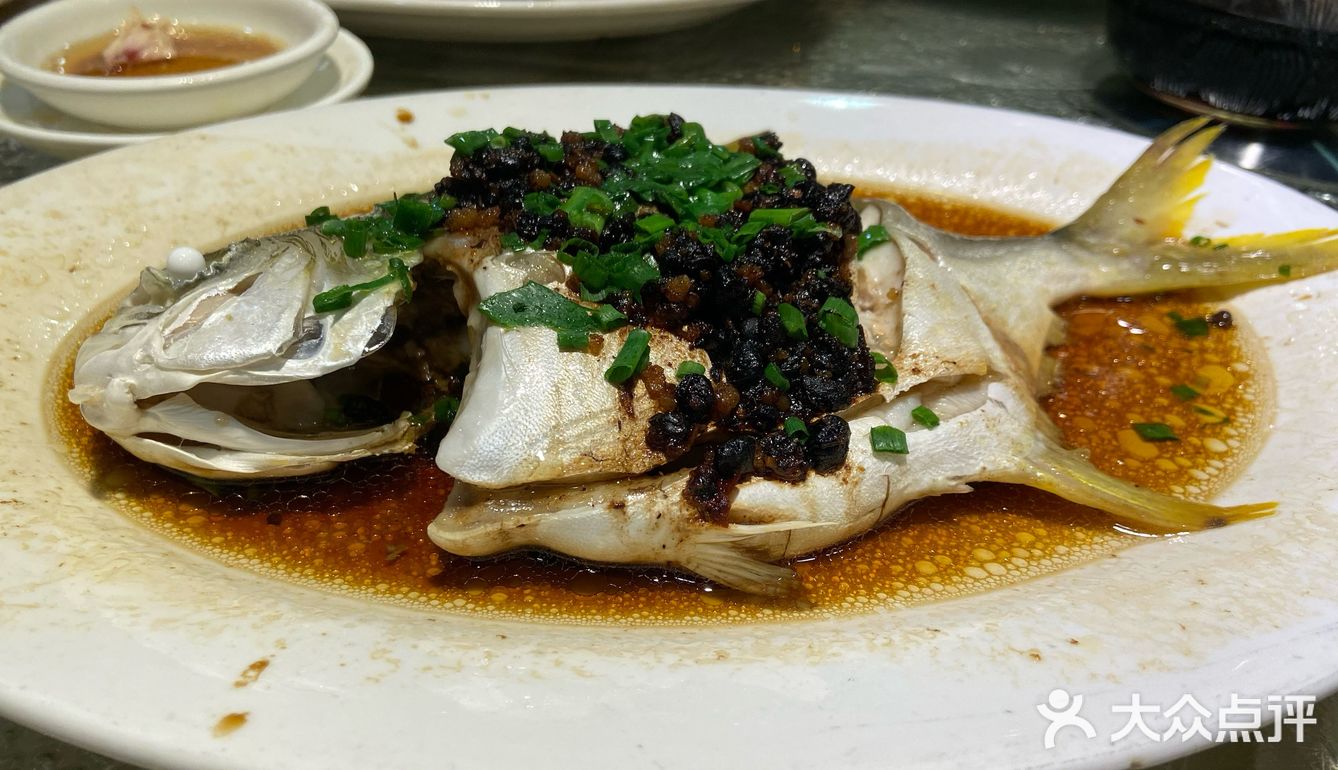 光吃帝王蟹我就能吃饱！