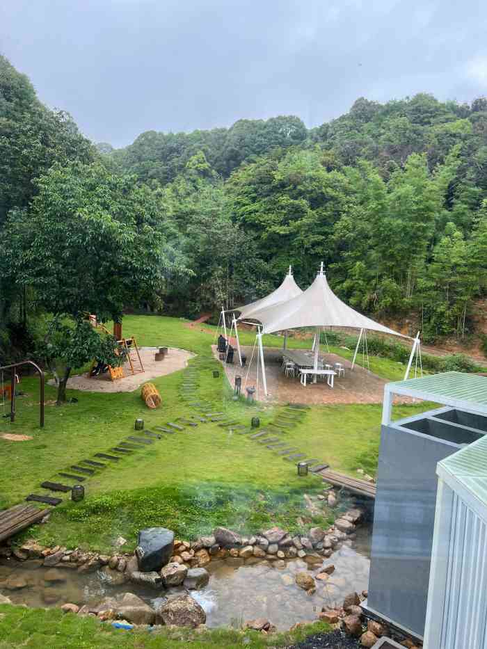 慕名前往南昆山爱树南昆秘境在山里面所以空气很好当然冬天去的话山上