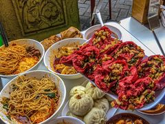 -李与白包子铺(桐梓林店)