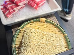 -尚尚仙·酸汤猪手·猪肚鸡火锅(华联万柳购物中心店)