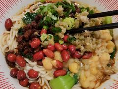 -遇见小面(东方宝泰店)