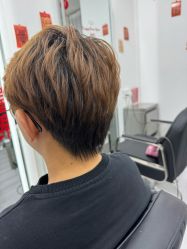 -LILI·HAIR SALON理理造型