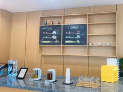 -贵州贵星奔驰4S店(观山湖店)