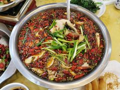 -乡土特色.冷锅鱼.牦牛肉汤锅