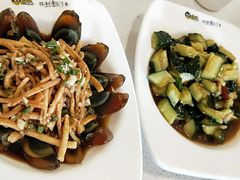 -张大师鸭爪爪特色干锅(南湖店)