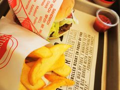 二重奏汉堡-FATBURGER 特富客汉堡(外交公寓店)