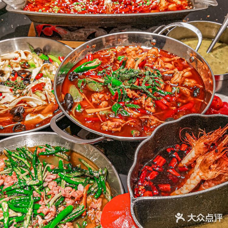 毫不夸张‼️本地人排队吃的川菜馆，这味道绝了！