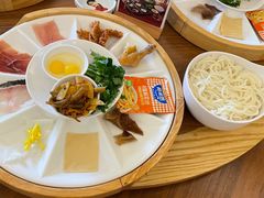 特色传统过桥米线-翠云楼·汽锅鸡·云南特色菜(翠湖公园店)