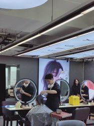 -藤野造型烫发染发