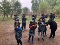 -亲兄弟真人CS团建拓展基地