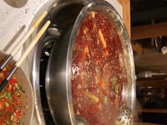 -肖肖酸萝卜鱼火锅(总店)