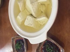 -石磨豆花家常菜·牦牛排土火锅