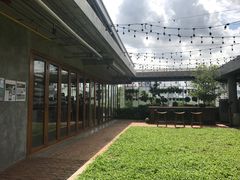 -ROAST coffee & eatery