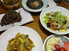 -聚友斋(陶瓷琉璃馆水晶街店)