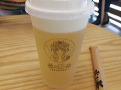 -霸王茶姬(金贸中路店)