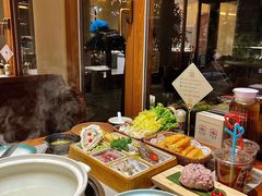 -四点金粥底火锅(沂州里店)