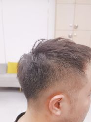 -首脑美发沙龙