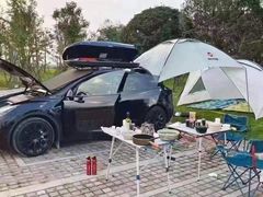 -TESLA 特斯拉(上海太古汇体验店)