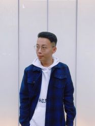 -FRIDAY星期五专业美发沙龙