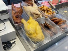 -狗撵鸭(泰山公寓店)