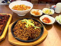 -贵宾庄炸酱面·韩式料理(火炬八街店)
