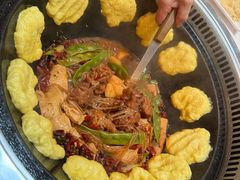 -哈尔滨烧烤·山河村铁锅炖(交大店)