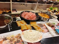 -呷哺呷哺(世贸.工三店)