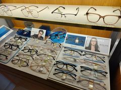 -优医视平价眼镜蔡司依视路折扣工厂店(德胜门店)